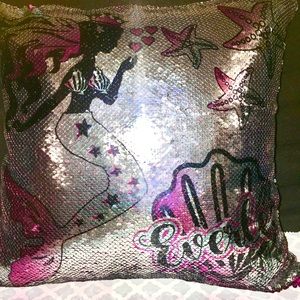 Mermaid sequin pillow case